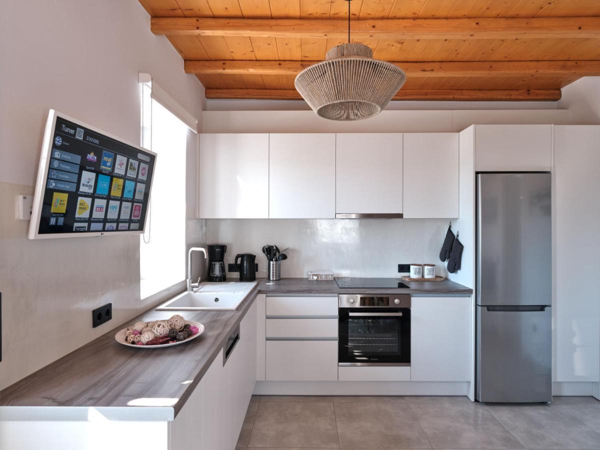 Iresma Suites Naousa  Ngoại thất bức ảnh