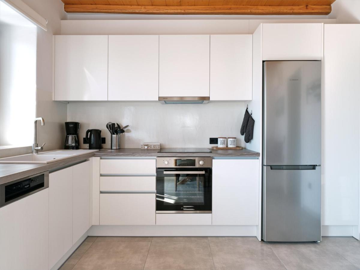 Iresma Suites Naousa  Ngoại thất bức ảnh